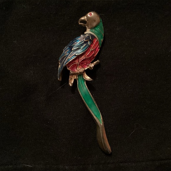 Enamel parrot brooch - Picture 2 of 4